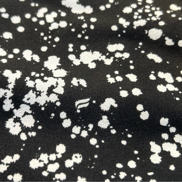 FABLETICS Black And White Speckled On-The-Go PowerHold® High-Waisted
Legging - Picture 9 of 14